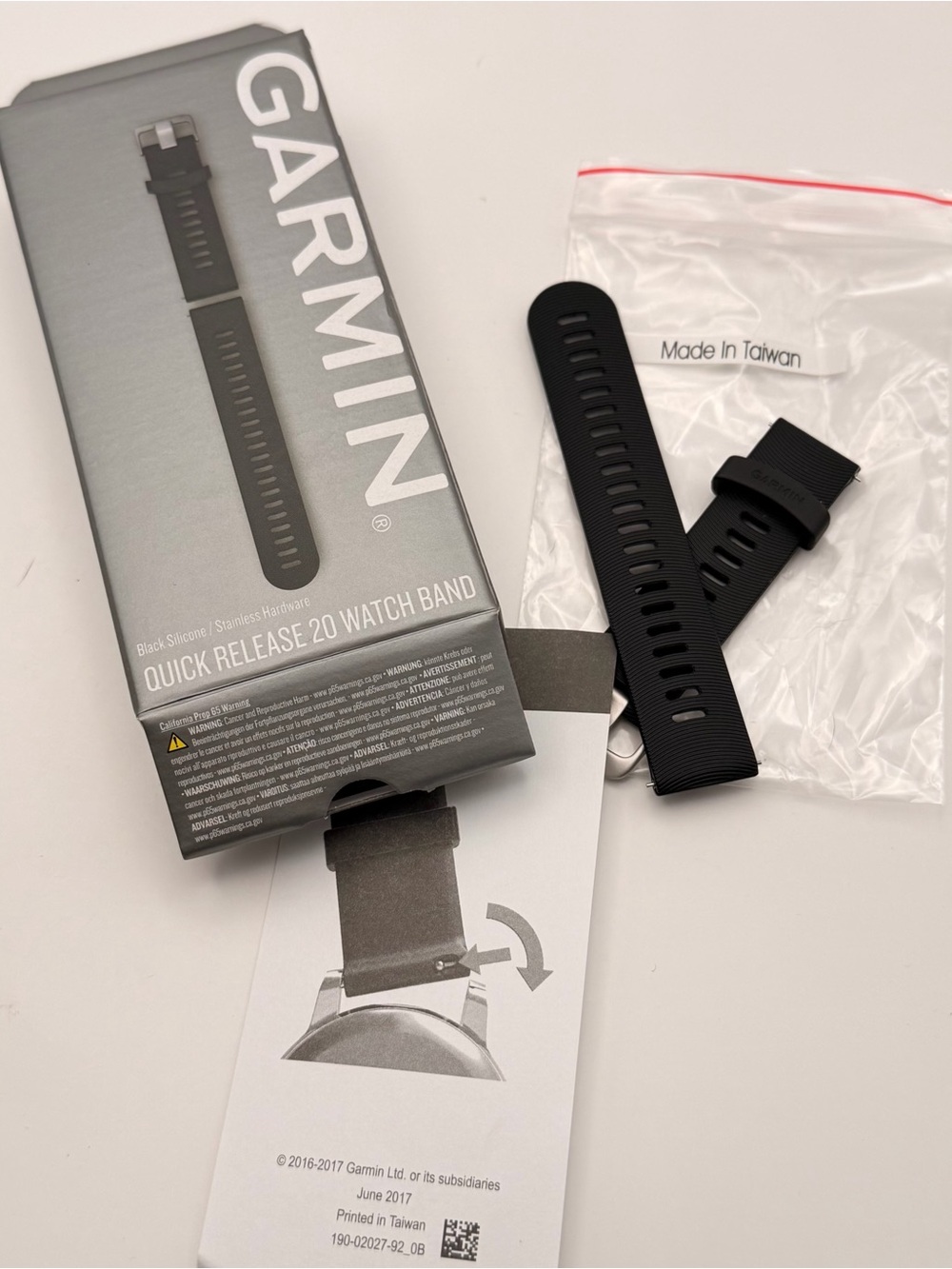 Garmin Quick Release Bands 22 mm Silicone‎ Black with Slate Hardware